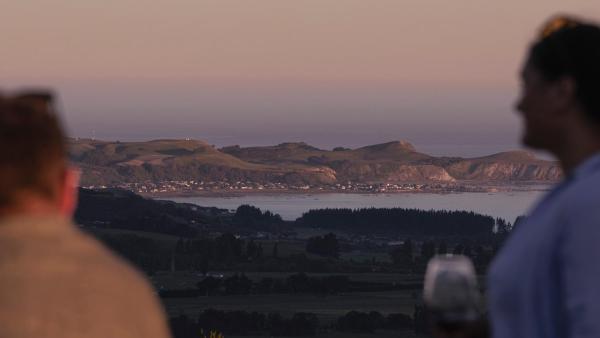 Na fotografii je vidět objekt Ata Rangi Lodge Kaikōura nacházející se ve městě Oaro.
