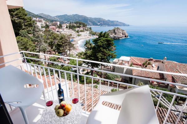 A la foto es mostra l'objecte Mazzarò Relax situat a la ciutat de Taormina.