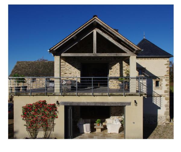Na fotografii je vidět objekt Olisios, beautiful farmhouse with private pool nacházející se ve městě Mirandol-Bourgnounac.