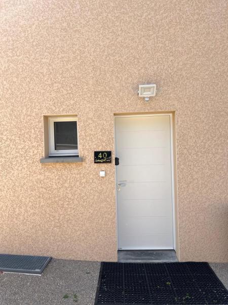 A la foto es mostra l'objecte Maison 40 avec 5 chambres lechaffardcom situat a la ciutat de Chamagnieu.