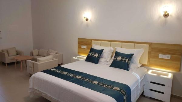 Nella foto è visibile l'oggetto Lily holiday hotel situato nella città di Mindelo.