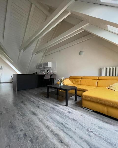 A la foto es mostra l'objecte Apartmán v podkroví Malý Paríž situat a la ciutat de Trnava.