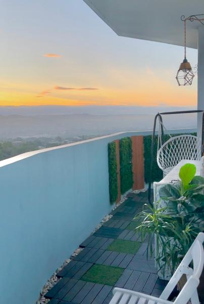 Foto 5: Condo in Batasan Hills with a Mountain view