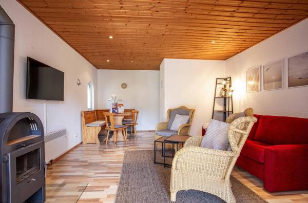 Na zdjęciu widoczny jest obiekt Ferienhaus MöwenNest mit Garten und Kamin położony w mieście Silz.