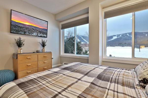 A la foto es mostra l'objecte Mountain Green 3C16 - Renovated 2BR-2BA With Mountain Views, Hot Tub, Pool, Shuttle, Gym situat a la ciutat de Killington.
