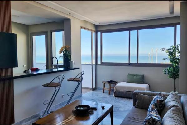A la foto es mostra l'objecte Luxurious Sea View 2 Bedroom Apartment situat a la ciutat de Anfa.