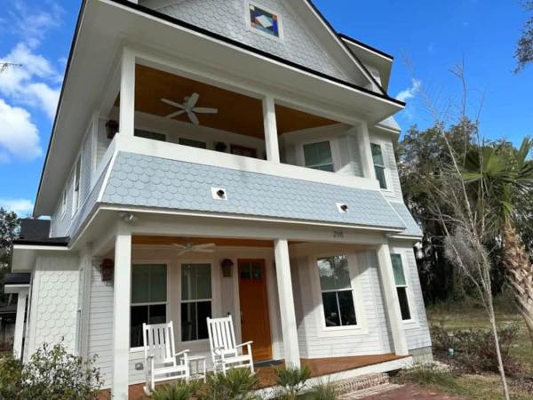 Na fotografii je vidět objekt Gator Grove - Queen Ann White - New Build! nacházející se ve městě Gainesville.