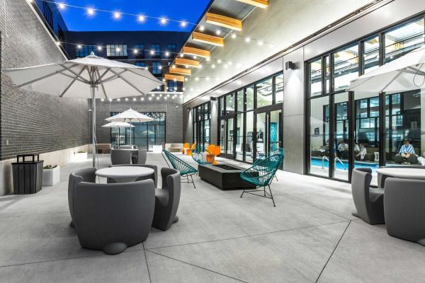 A la foto es mostra l'objecte Aloft by Marriott Columbus Easton situat a la ciutat de Columbus.