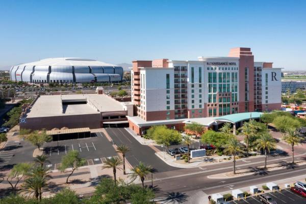 Na foto é possível ver o objeto Renaissance Phoenix Glendale Hotel & Conference Center localizado na cidade de Glendale.