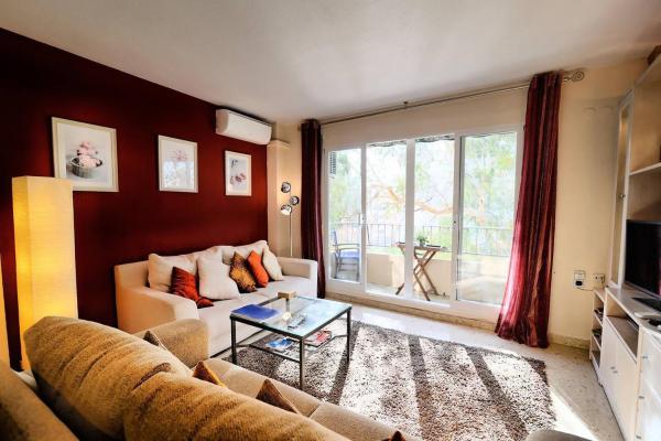Comfy and Luminous apartment with balcony, Valencia
