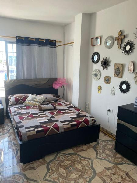 Na fotografii je vidět objekt comodo apartamento nacházející se ve městě Rebolo.