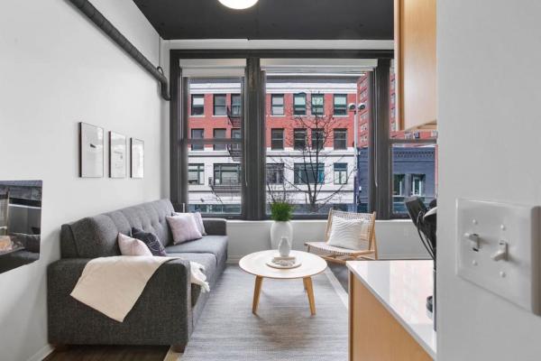 写真にはスポケーン市にあるUpscale Apartment Suite - Close to Everythingが写っています。