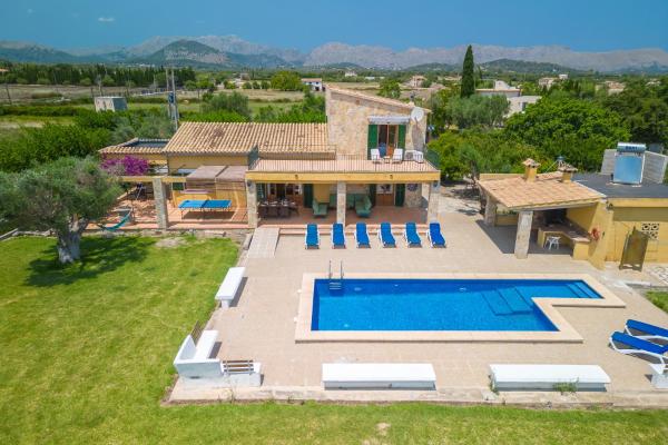 Villa Can Patriarca With Pool, Garden, Mountain Views, Ideal For Families - Alcúdia