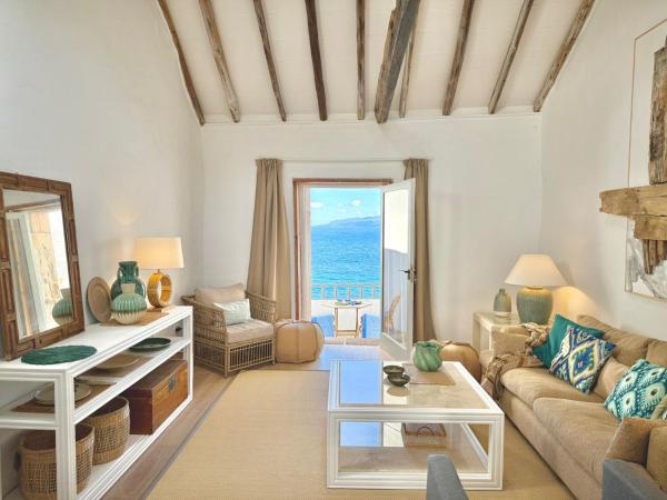 Casa Malena Seafront and Private Pool, Las Aguas