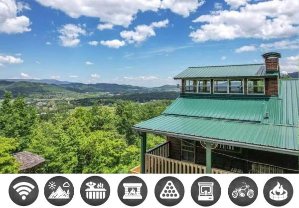 A la foto es mostra l'objecte Little Greenbriar Lodge cabin situat a la ciutat de Sevierville.