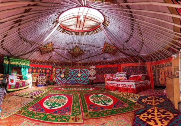 Altai Mount Camp, Ölgiy