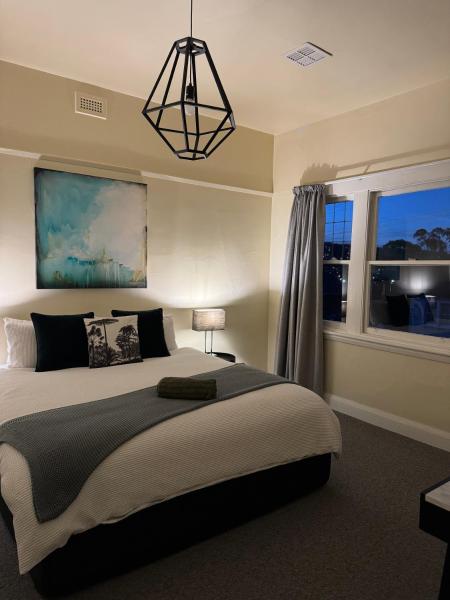 Fotografie 9: 11Eardley - 2bedroom house - Free parking - 3 minutes from CBD