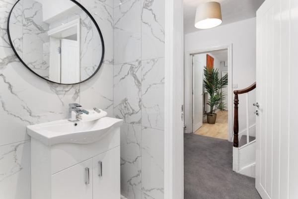 Foto 9: Flatzy - City Centre Mansion, Sleeps 22, 5 Baths