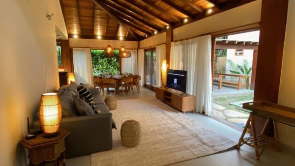 A la foto es mostra l'objecte Casa da Peninsula situat a la ciutat de Marau.