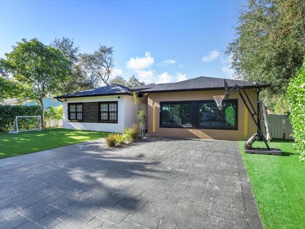 Villalee Luxury Heated Pool & Spa Sauna Golf - Miami, FL