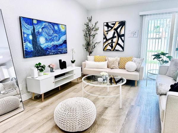 Single Story Vila China Town Gem 3bedroom 2 Bath 3 Min To Strip - Las Vegas, NV