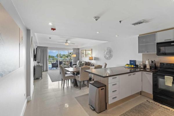 Foto 5: Beachfront - Summer View 2BR condo - A244