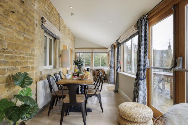 Longborough House - Moreton-in-Marsh