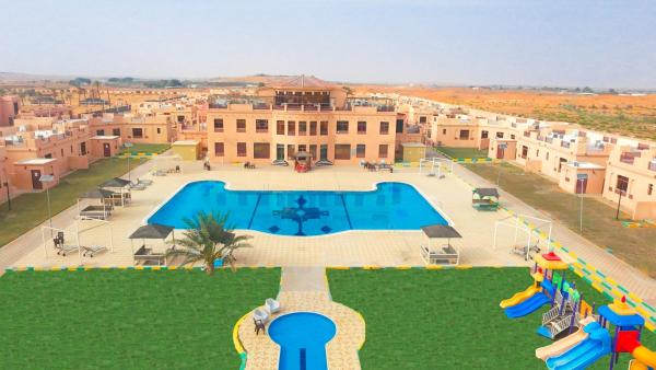 Nella foto è visibile l'oggetto Al Bada Hotel and Resort situato nella città di Bin Aḩmad.