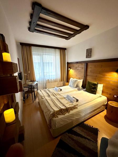 A la foto es mostra l'objecte Red House Family house situat a la ciutat de Bansko.