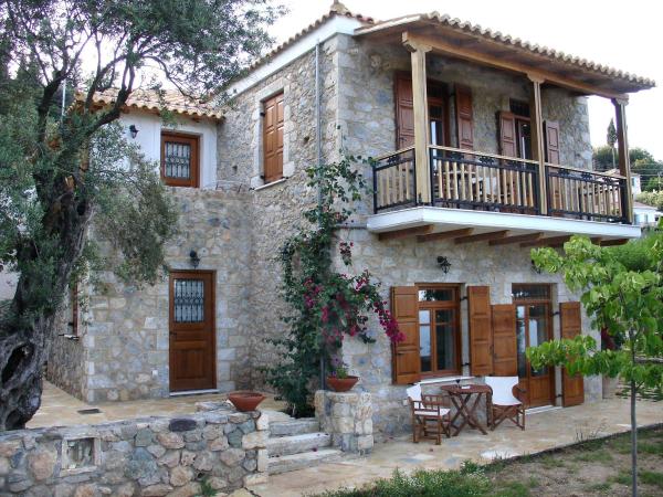 Homeberry, Traditional Stone House In Tiros - Greece