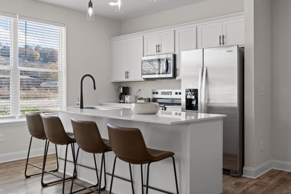 Billede 2: Chic 2BR at The Poplin - Southside Chattanooga
