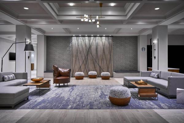 A la foto es mostra l'objecte Delta Hotels by Marriott Norfolk Airport situat a la ciutat de Norfolk.