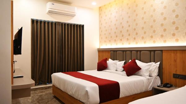 A la foto es mostra l'objecte The Sky Comfort Hotel Mahi situat a la ciutat de Dwarka.