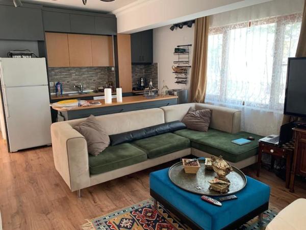 A la foto es mostra l'objecte Our happy place, 200m to the sea situat a la ciutat de Kemer.