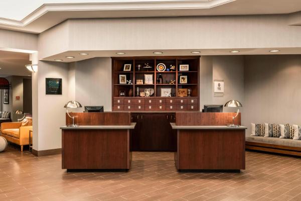 Фотография 2: Four Points by Sheraton Boston Logan Airport Revere