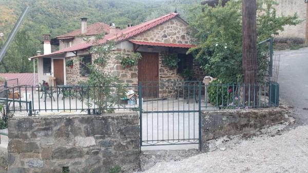 Nella foto è visibile l'oggetto Penelope's Guest House situato nella città di Perithiótissa.