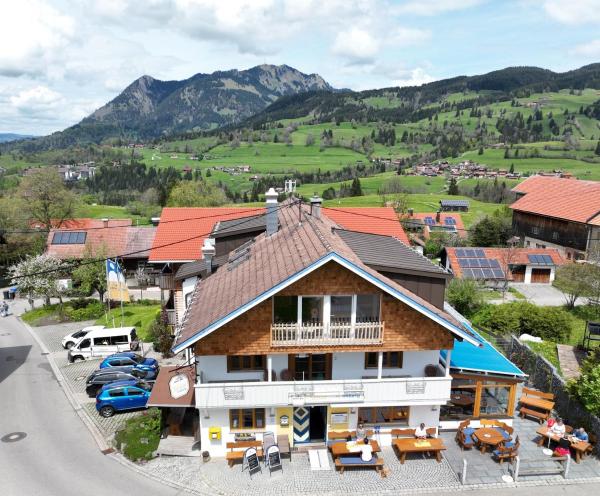 A la foto es mostra l'objecte Berggasthof Sonne Allgäu situat a la ciutat de Sonthofen.