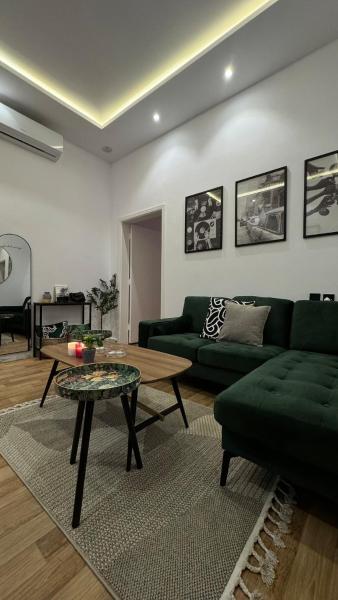 A la foto es mostra l'objecte Al Aqeeq Al Hawi Stree situat a la ciutat de Riad.