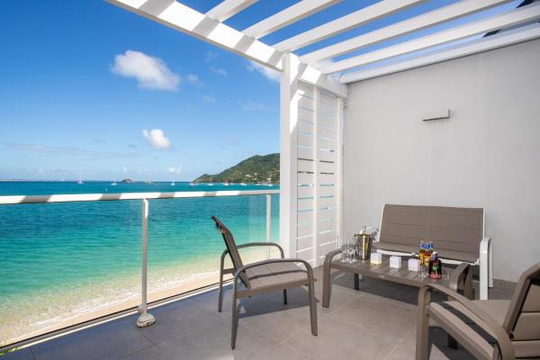 Sur la plage de Grand Case - Entièrement rénové - 2ch duplex - 6p