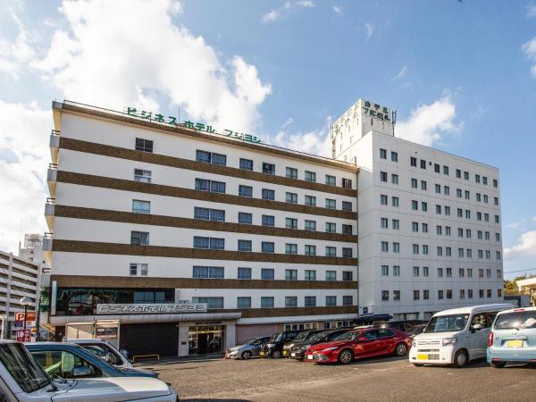 Na fotografii je vidět objekt Hotel Fujiyoshi nacházející se ve městě Beppu.