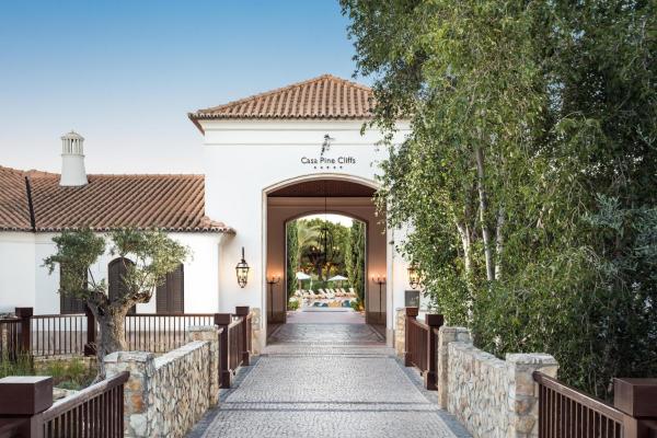 Pine Cliffs Residence, a Luxury Collection Resort, Algarve, Albufeira