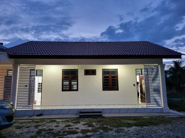 Inap Renggeh Kuala Terrengganu Roomstay - Kuala Terengganu