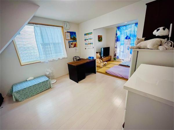 A la foto es mostra l'objecte Aibi House situat a la ciutat de Onjuku.