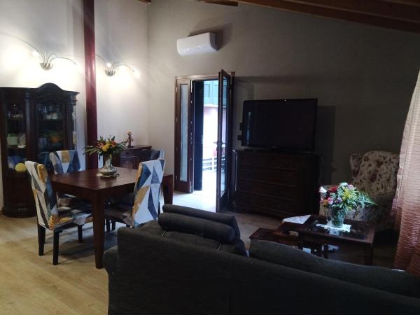 A la foto es mostra l'objecte Casa Nonni situat a la ciutat de Mantova.