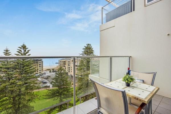 Belle Escapes - Bay View Lookout With Sea Views - Glenelg