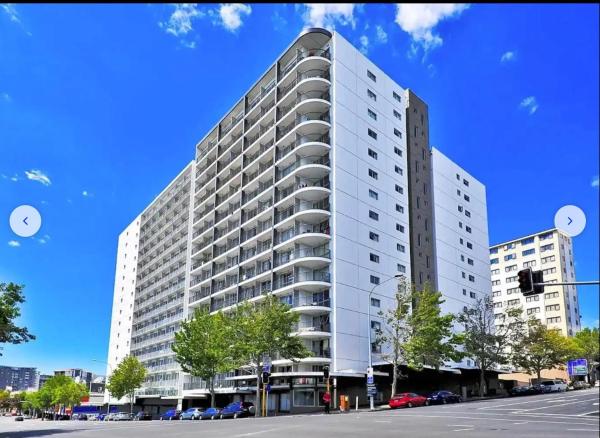 Auckland city central apartment 2 bedrooms apartment Wi-Fi balcony harbor or skytower view near public parking 1204, Окленд