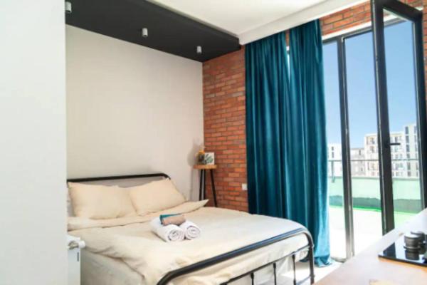 Epic 1Bed unit Huge Balcony area, Тбилиси