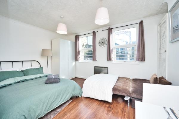 Foto 5: Hackney Road, London E2 - Studio Apartment for 3