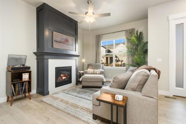 Noco Retreat With King Beds, Fireplace, Scenic Trails - Loveland, CO