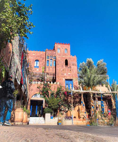 Na foto é possível ver o objeto Kasbah Tifirte Grand Vallet localizado na cidade de Asguine.